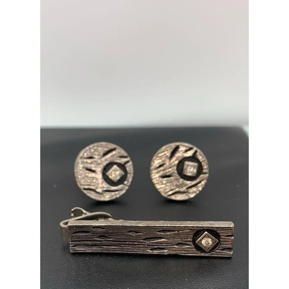 Vintage Silver Tone Wood Grain Abstract Look W Rhinestone Tie Clip & Cufflinks